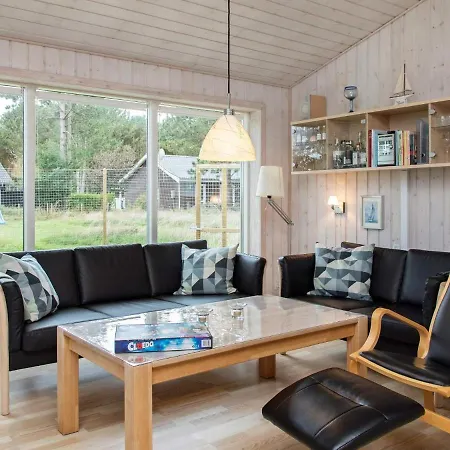 Holiday home 5 Star Holiday In R Dby *